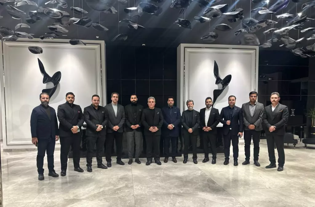 نقش-کلیدی-علیرضا-قرایی-در-پیشبرد-اهداف-کارگروه-سازندگان-مشهد
