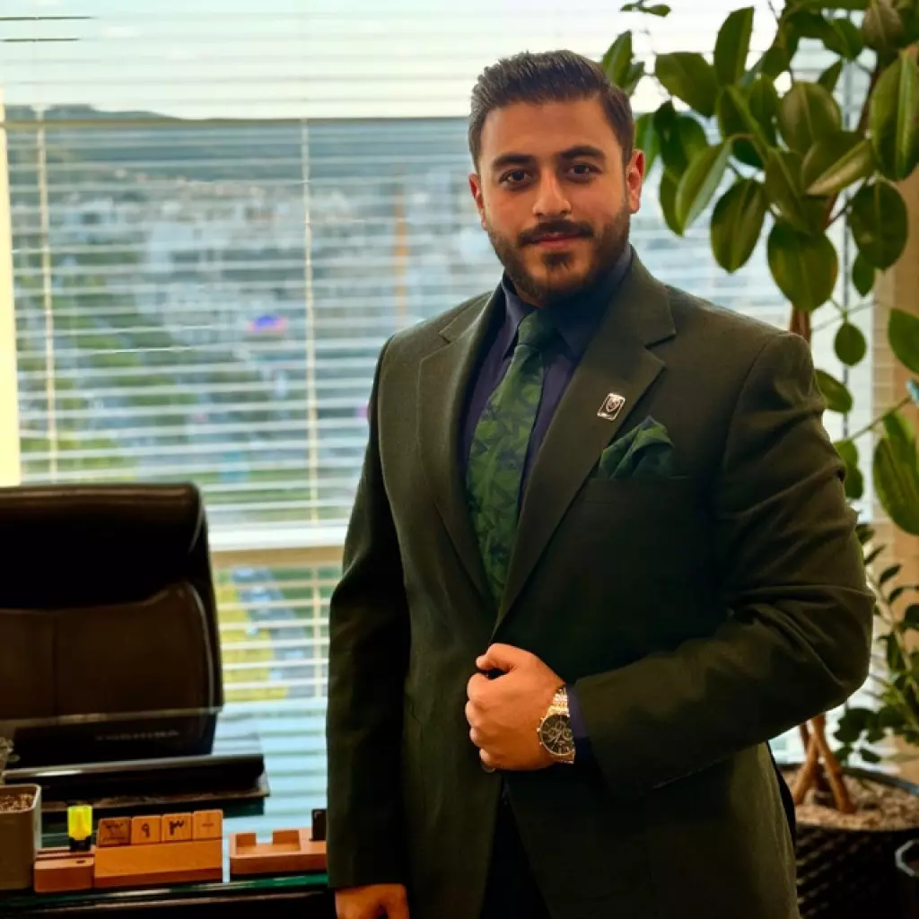 محمد-علی-وفایی-منش-متخصص-برگزاری-سمینار-و-ایونت-در-کشور