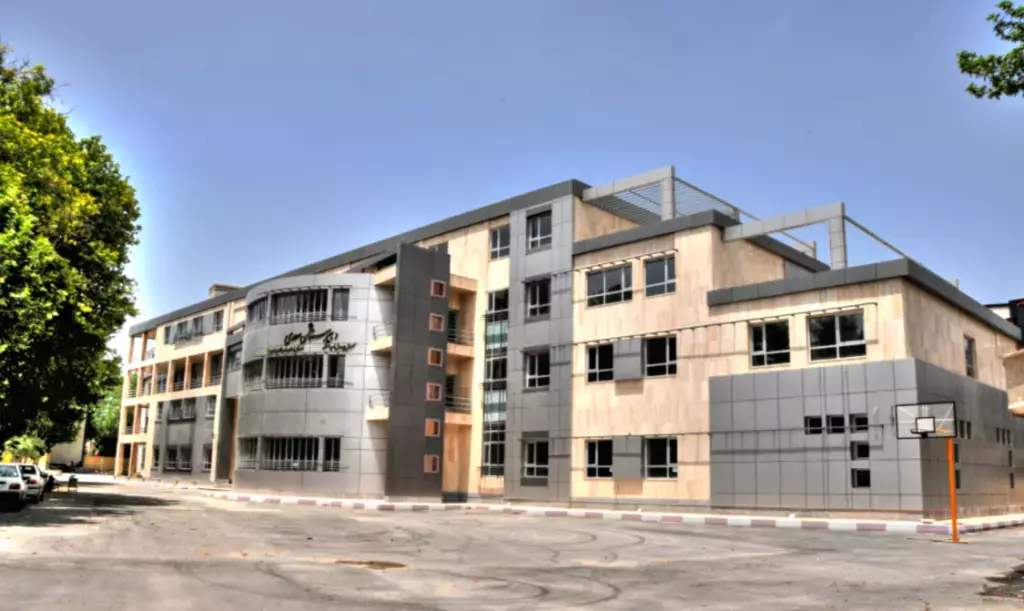 دبیرستان-40-کلاسه-سعدی-مشهد