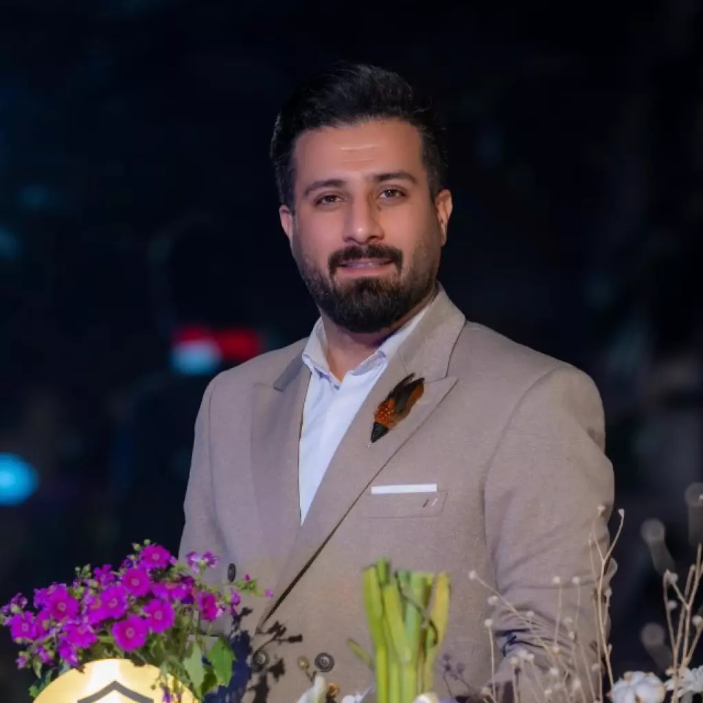 مدیر-ارشد-رسانه-و-تبلیغات